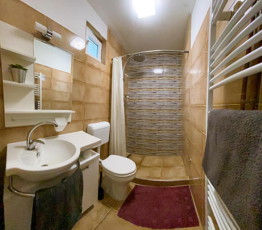 Julia Apartman Pacir Dış mekan fotoğraf
