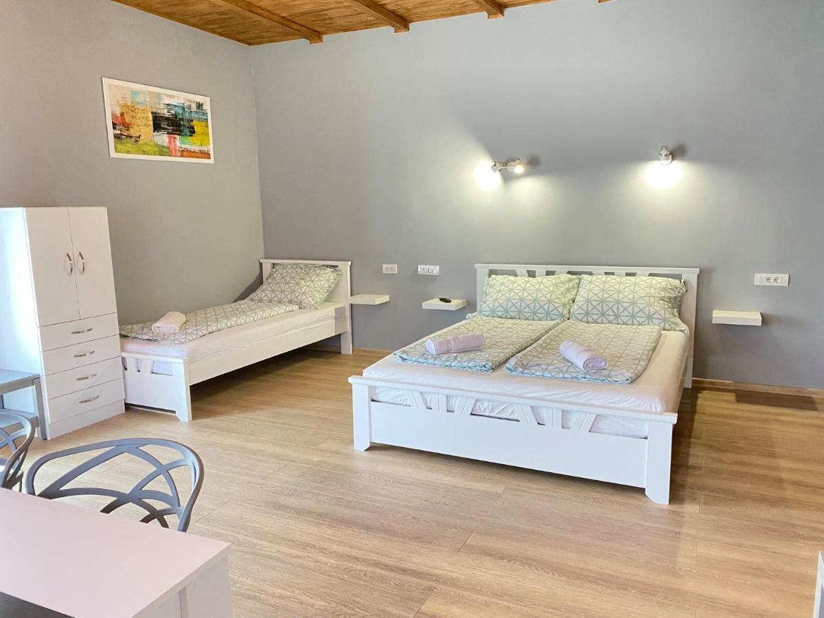 Julia Apartman Pacir Dış mekan fotoğraf